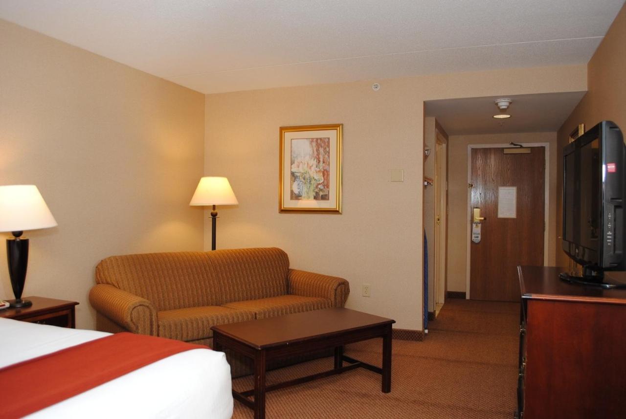 Holiday Inn Express Hotel & Suites Providence-Woonsocket By Ihg Habitación foto