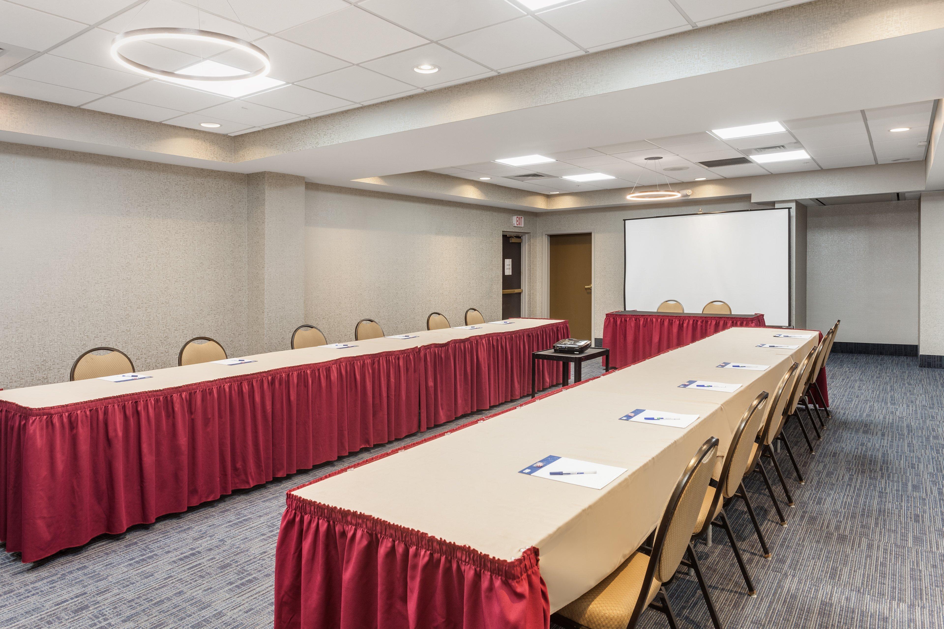 Holiday Inn Express Hotel & Suites Providence-Woonsocket By Ihg Exterior foto
