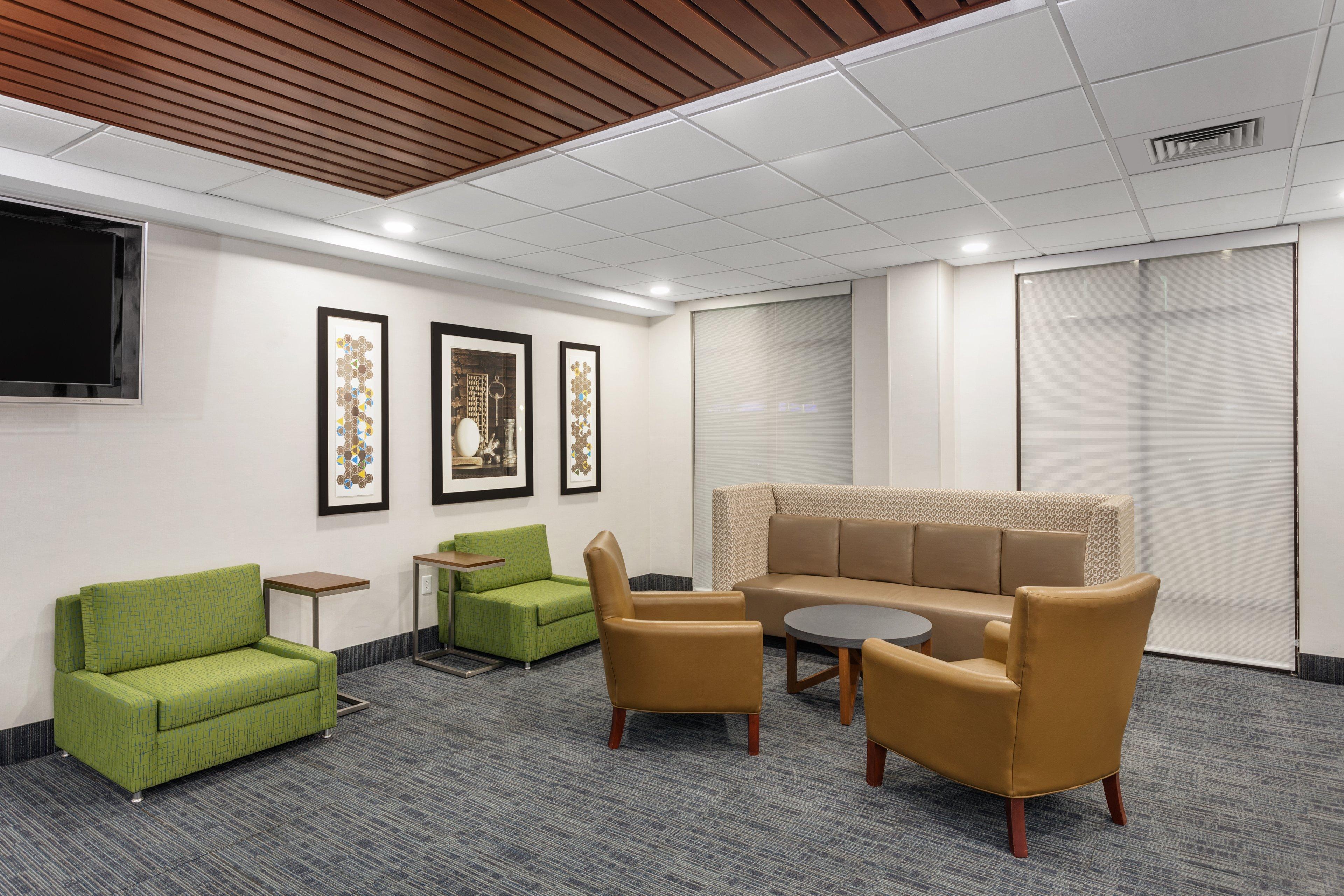 Holiday Inn Express Hotel & Suites Providence-Woonsocket By Ihg Exterior foto