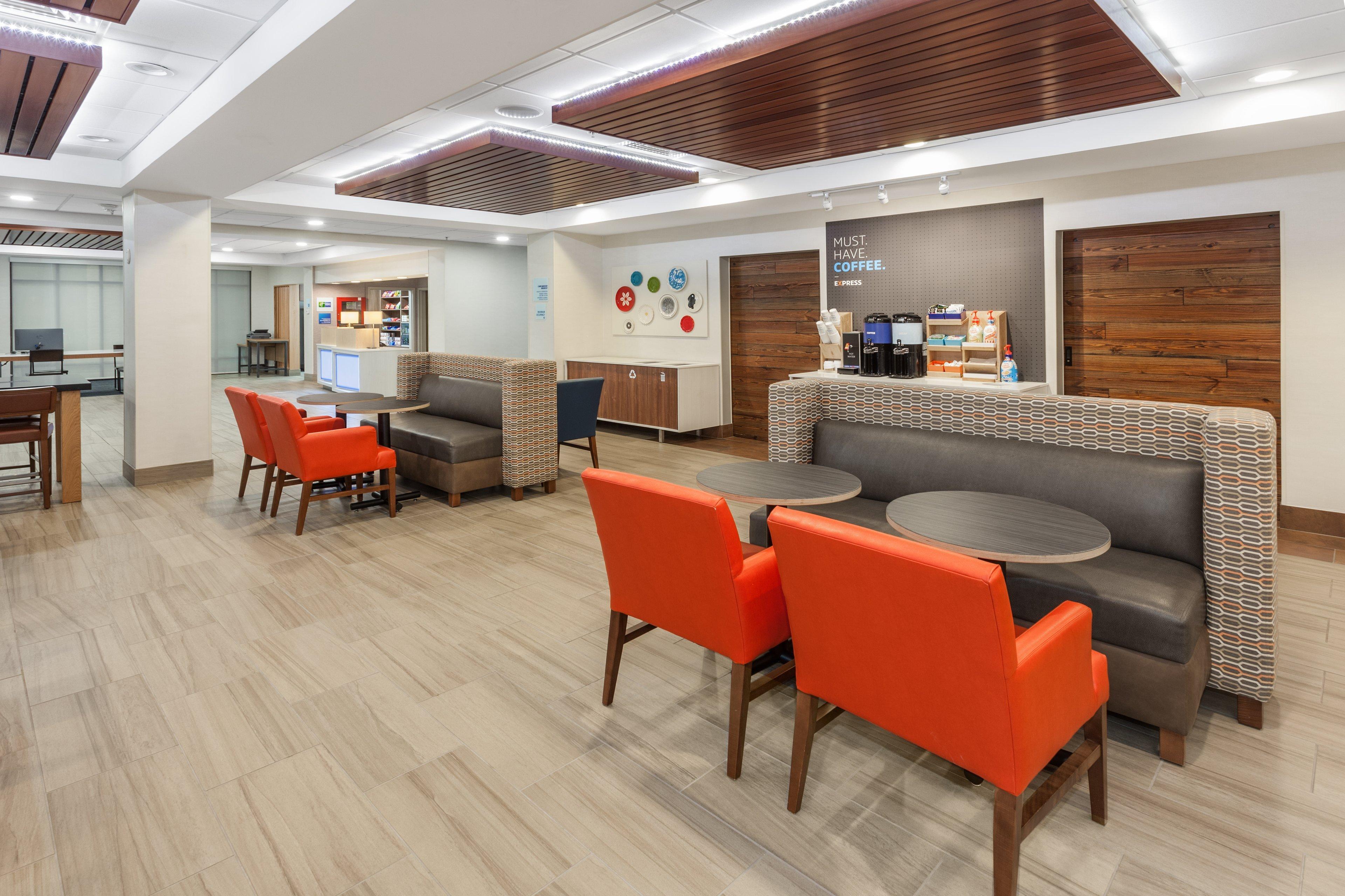 Holiday Inn Express Hotel & Suites Providence-Woonsocket By Ihg Exterior foto